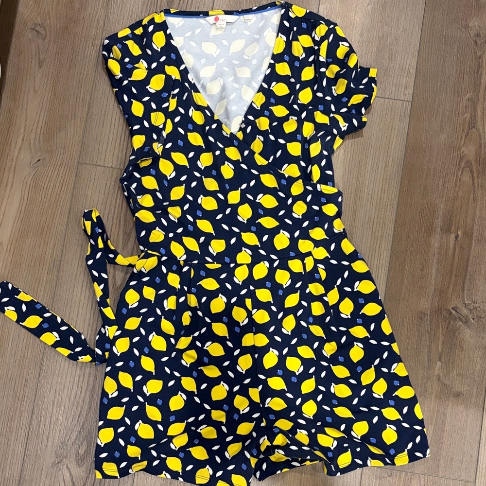 Boden women’s  lemon shorts  romper size 8